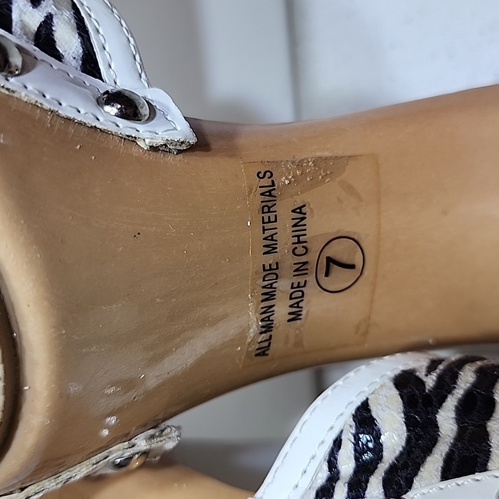 Delicious Heels - Picture 5 of 8